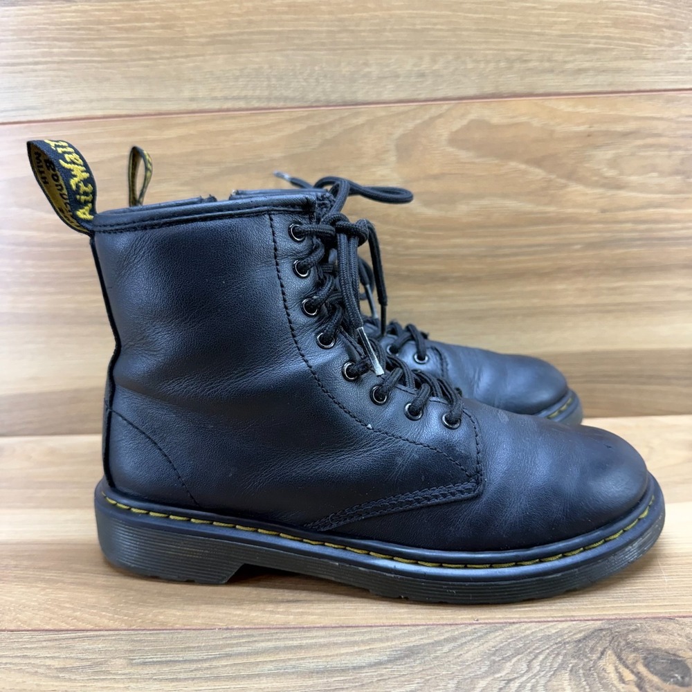 Dr Martens Big Kids Youth Size 5‎ Black Leather Combat Boots 1460 J